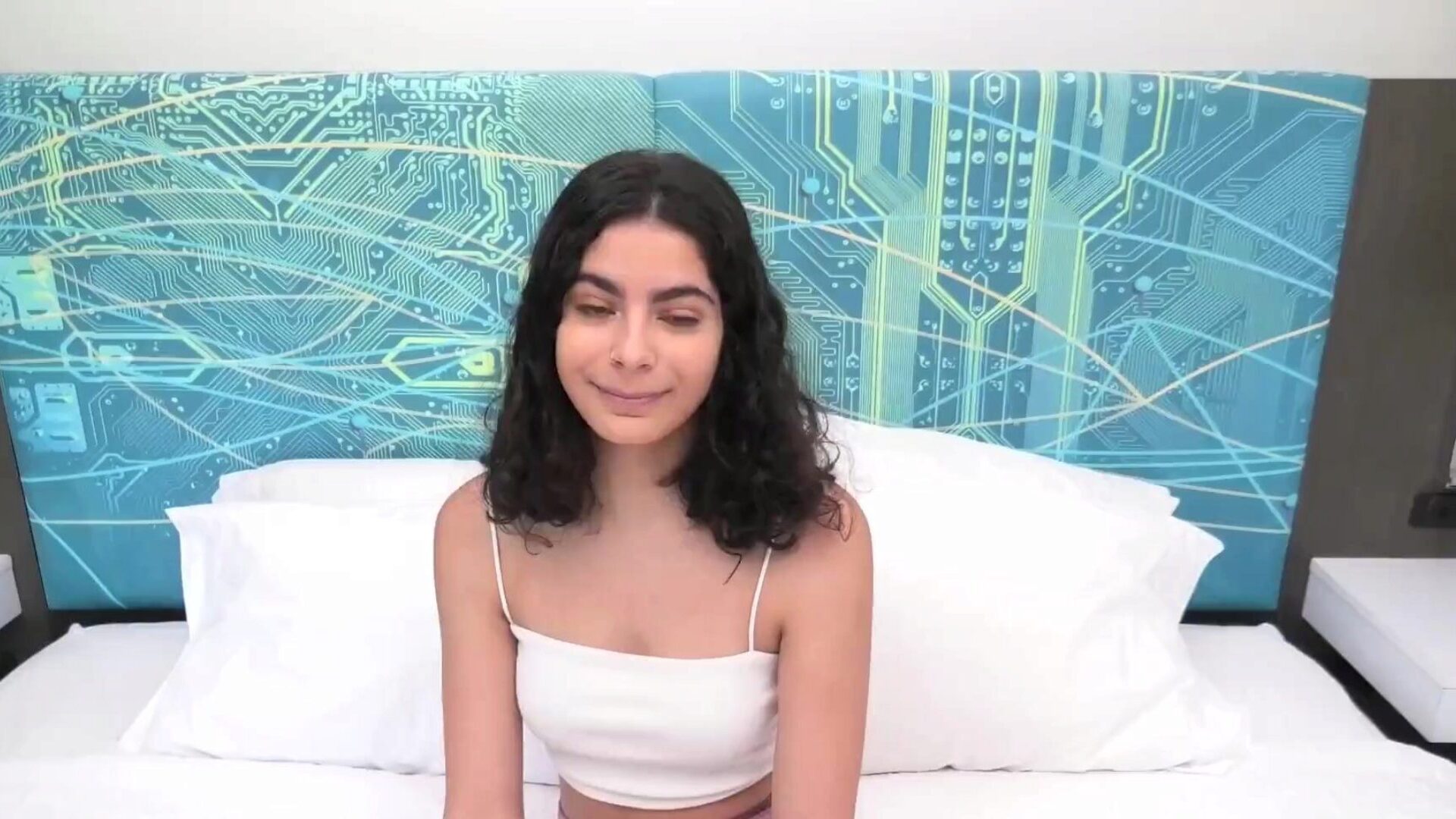 Teen with a supah tight fur pie winces when a chubby penis comes in